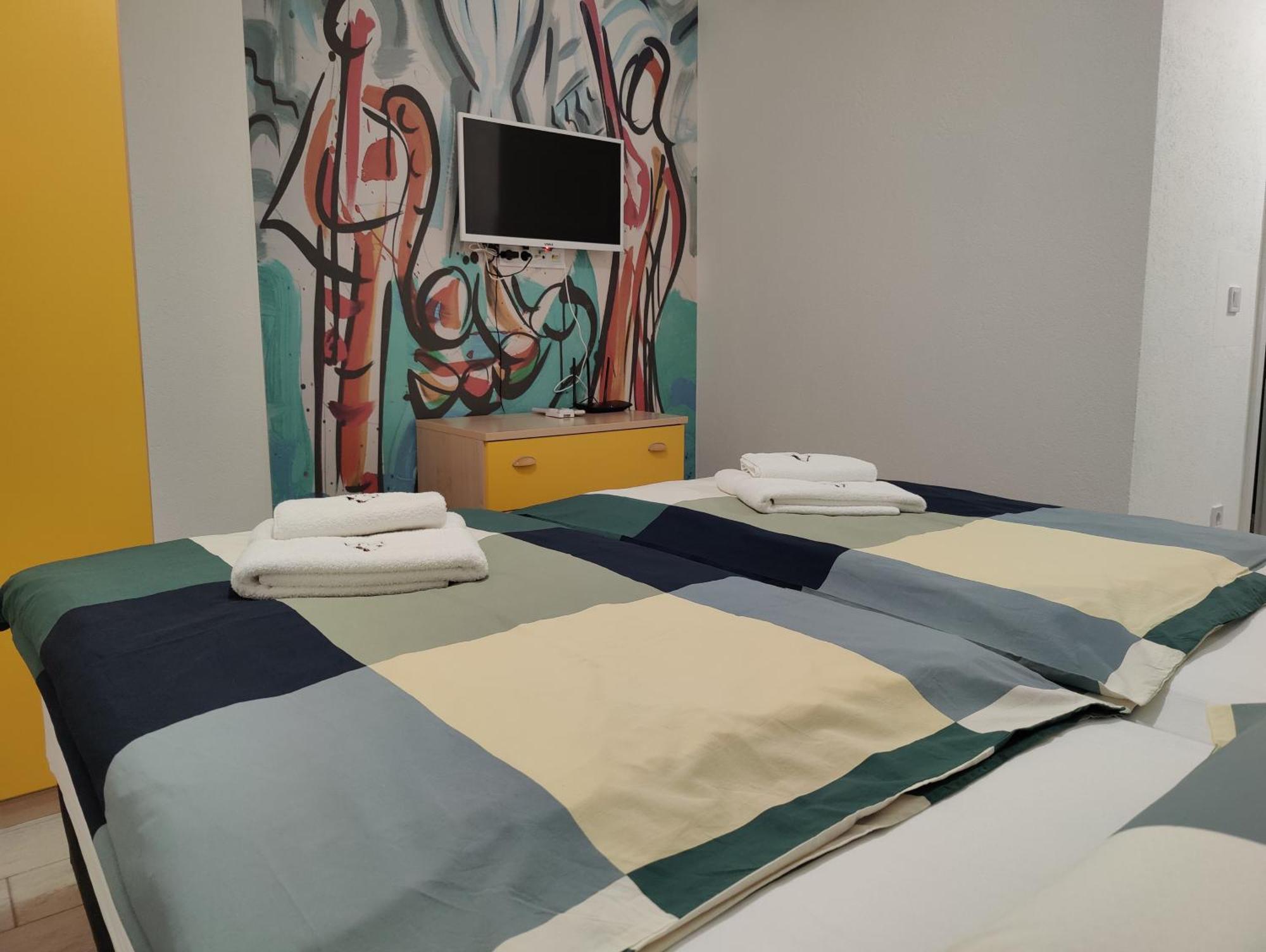 Apartments Villa A - Heating Pool トロギール エクステリア 写真